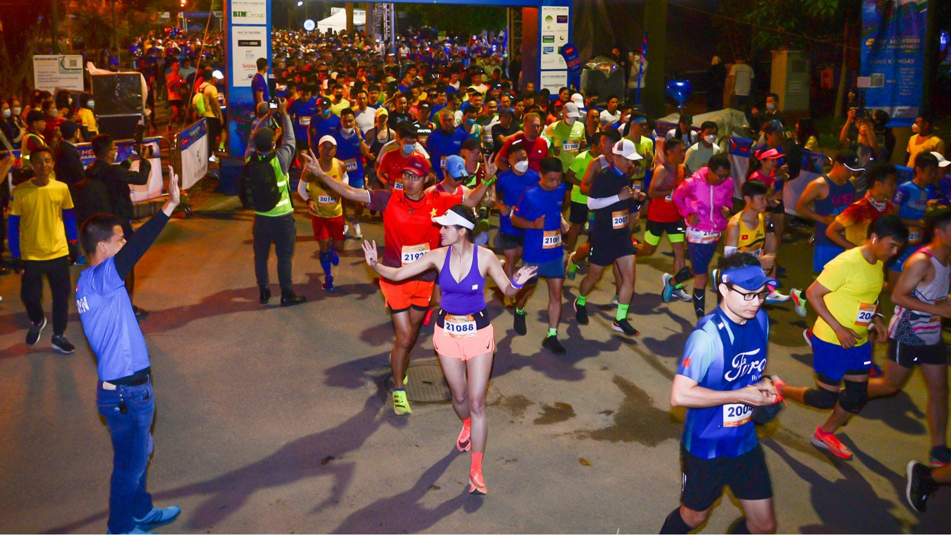 Tay Ho Half Marathon 2023 - đường chạy khám phá không gian văn hoá Thủ đô