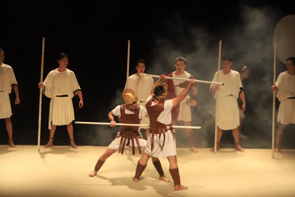 Hình ảnh trong vở kịch Antigone của đạo diễn Trần Lực. Ảnh: Lại Tấn