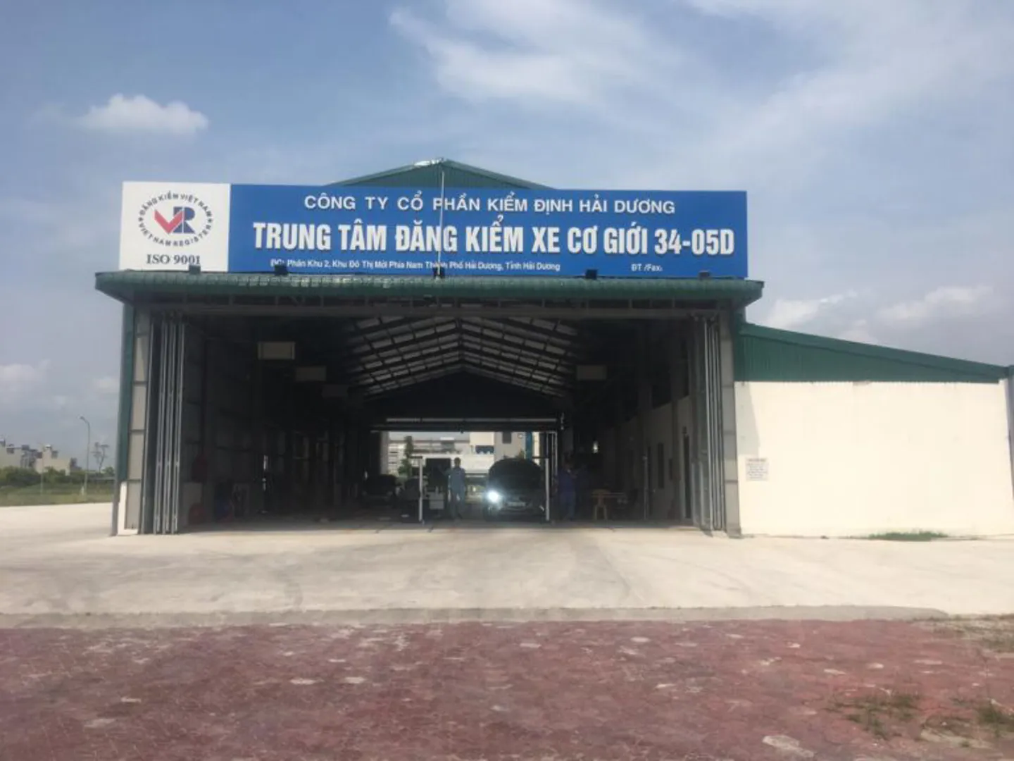 Một trung tâm đăng kiểm ở Hải Dương hoạt động trở lại