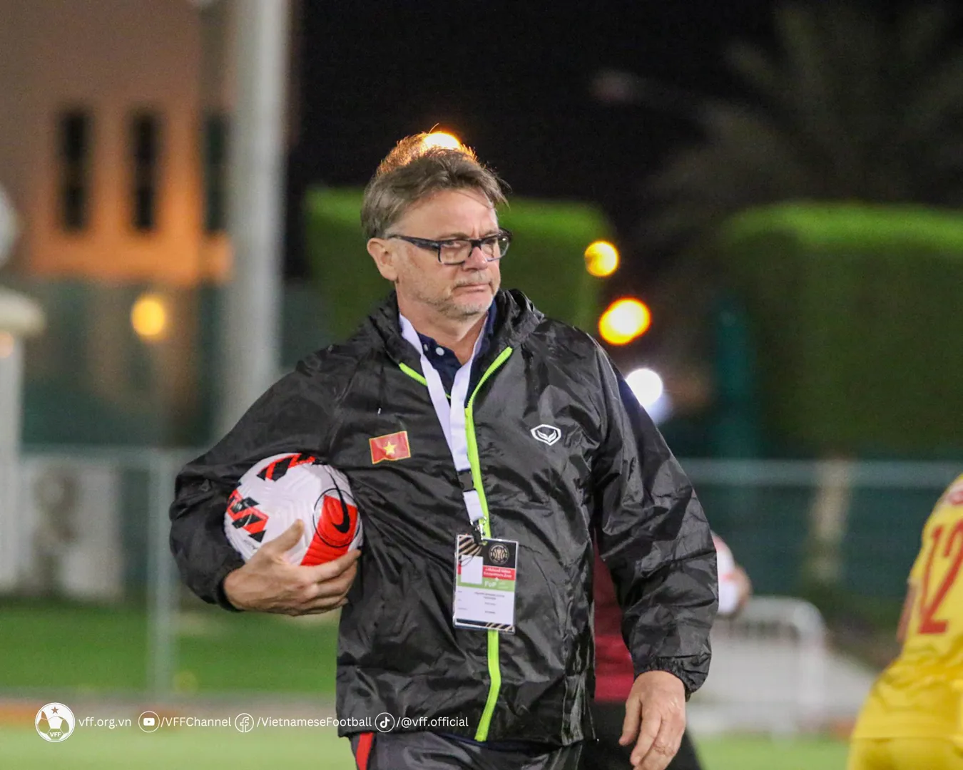 U23 Việt Nam thua đậm U23 UAE, thầy trò HLV Philippe Troussier nói gì?