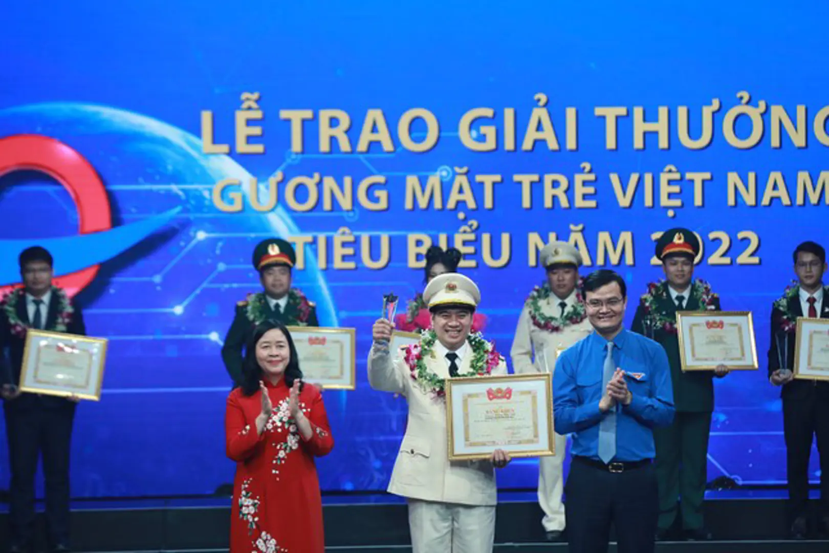 Gương mặt trẻ Việt Nam tiêu biểu 2022: Truyền thông điệp hành động đến giới trẻ