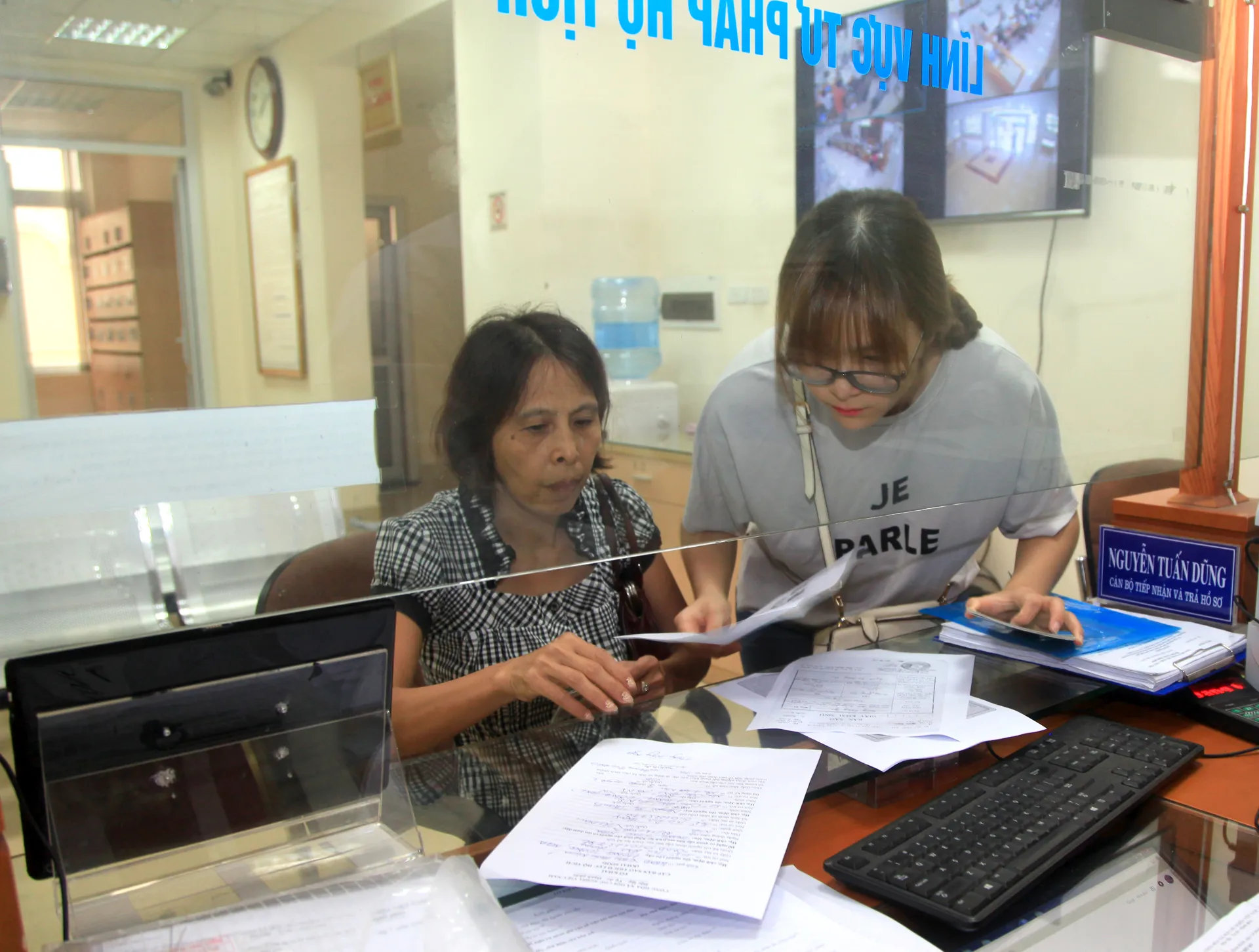 Nhiều thủ tục hành chính được bãi bỏ trong quý I/2023. Ảnh: Thanh Hải