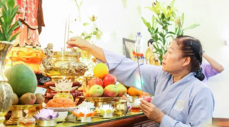 Văn khấn rằm tháng 2 nhuận âm lịch năm Quý Mão 2023 theo cổ truyền