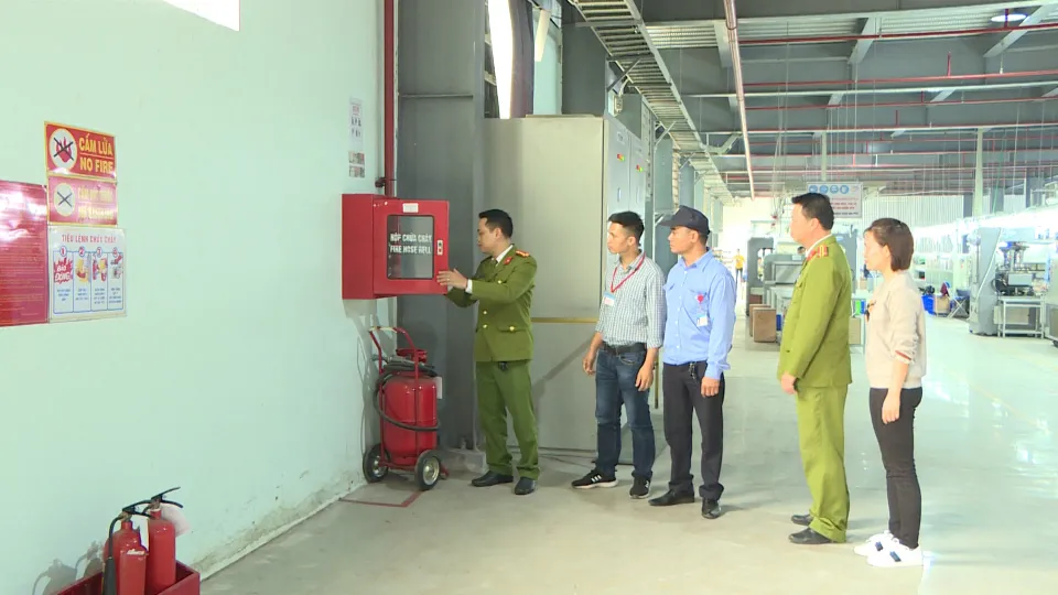 Doanh nghiệp kỳ vọng các cơ quan chức năng sẽ sớm sửa đổi các quy định về PCCC kịp thời, phù hợp với thực tiễn. Ảnh: Duy Anh