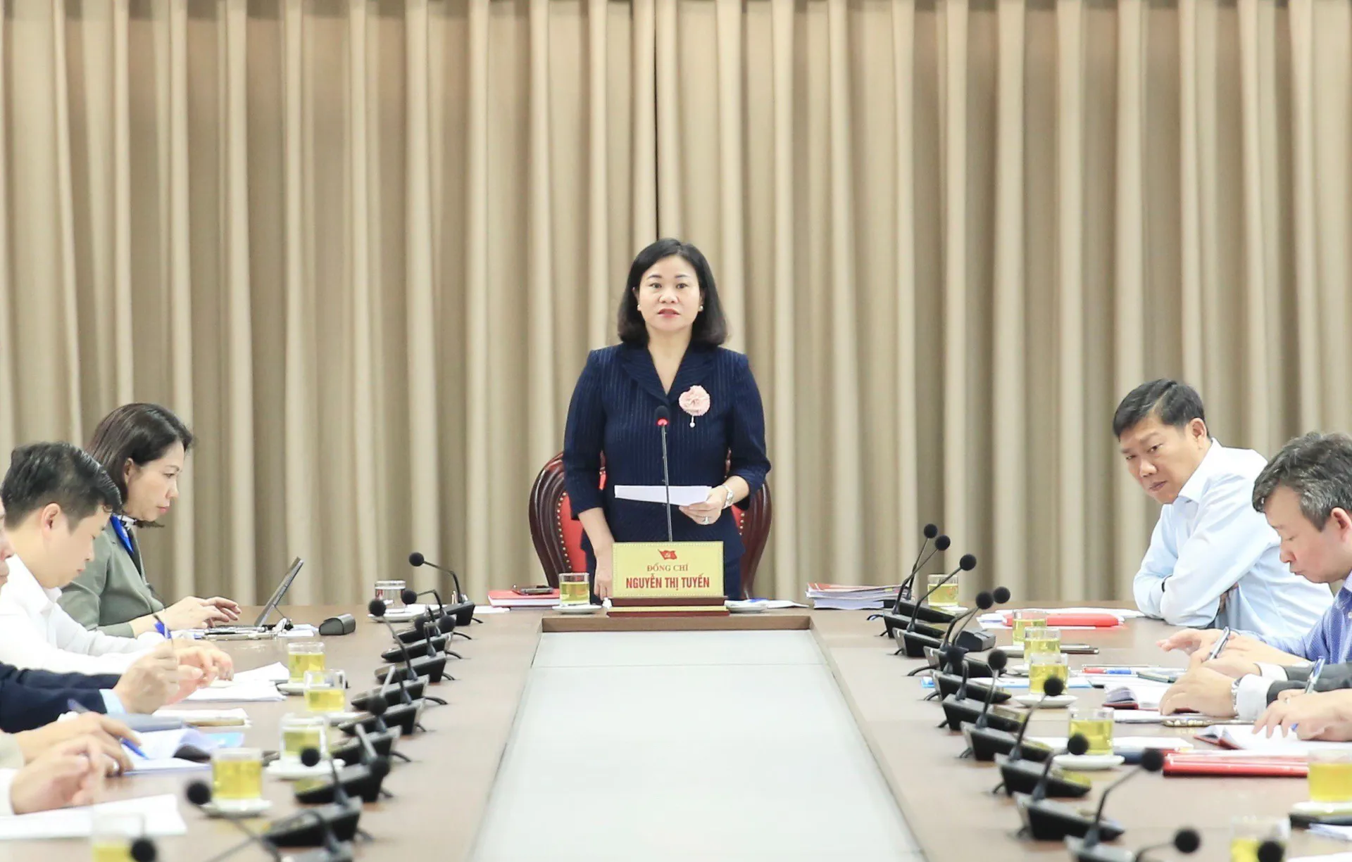 Phó Bí thư Thường trực Thành ủy Hà Nội Nguyễn Thị Tuyến phát biểu chỉ đạo hội nghị. Ảnh: Công Hùng