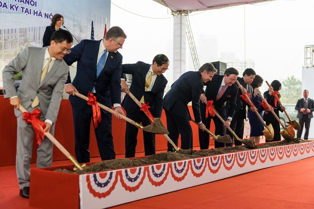 Antony Blinken breaks ground on new US embassy in Hanoi 