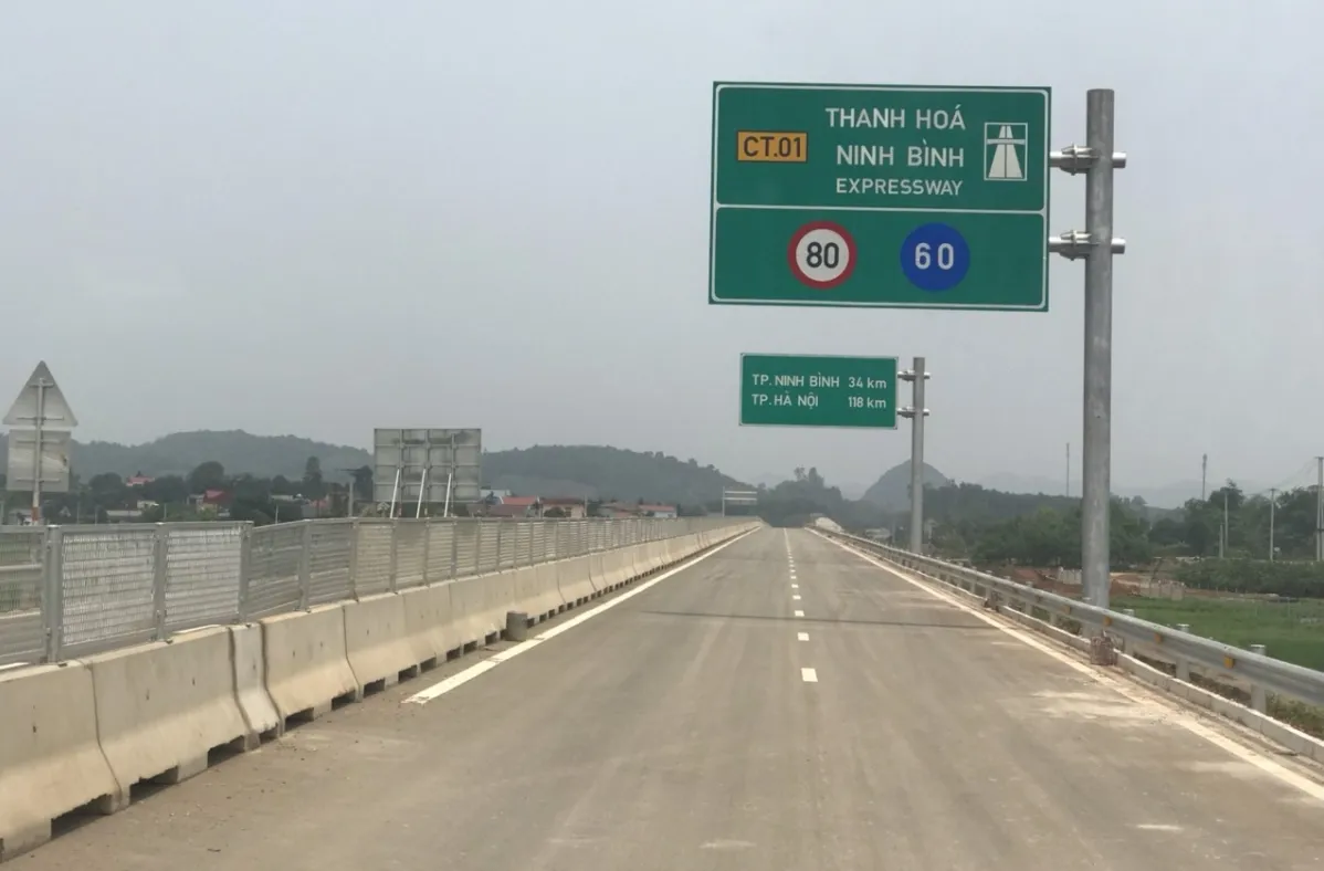 Rà soát để nâng vận tốc khai thác cao tốc Bắc - Nam lên 90 km/h