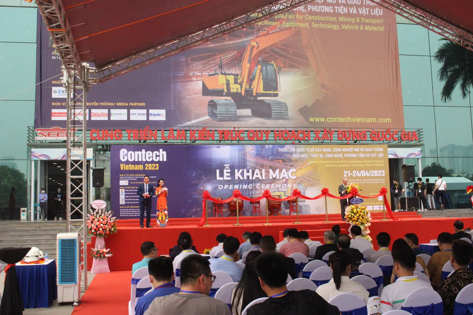 Contech Vietnam 2003: Hội tụ hàng trăm thương hiệu doanh nghiệp