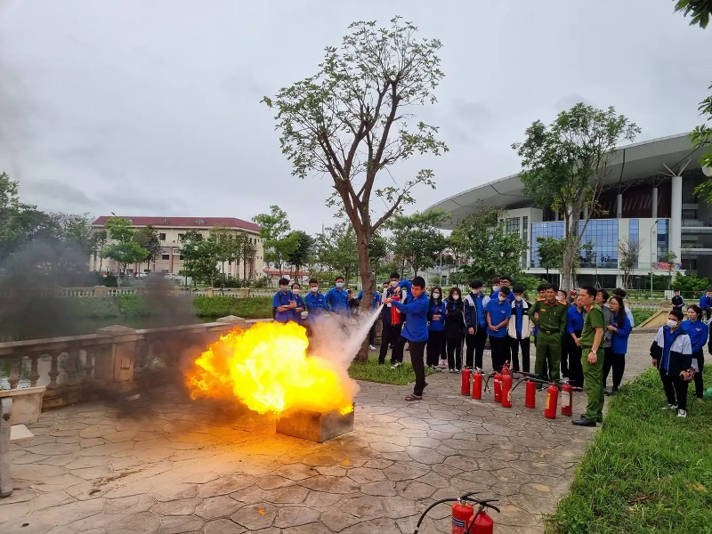 Huyện Đông Anh: Tập huấn về phòng cháy chữa cháy cho gần 300 đoàn viên