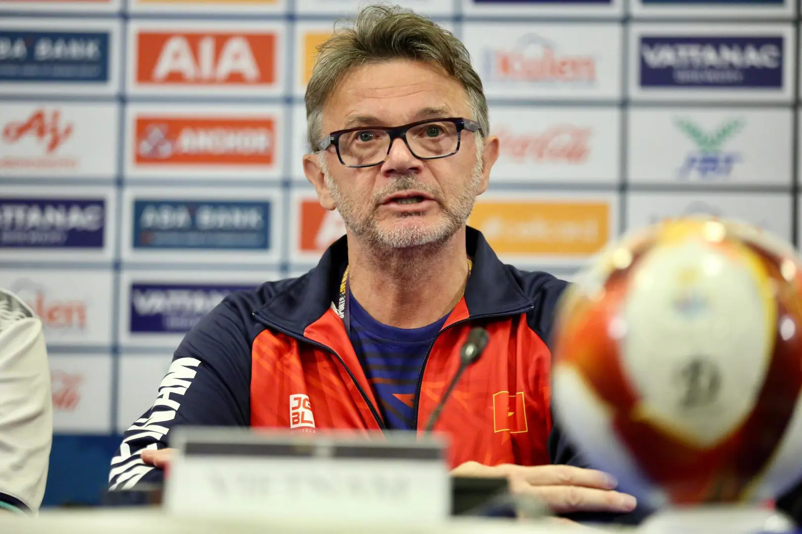 HLV Philippe Troussier: "U22 Việt Nam có đội hình trẻ nhất trong 20 năm dự SEAGames"