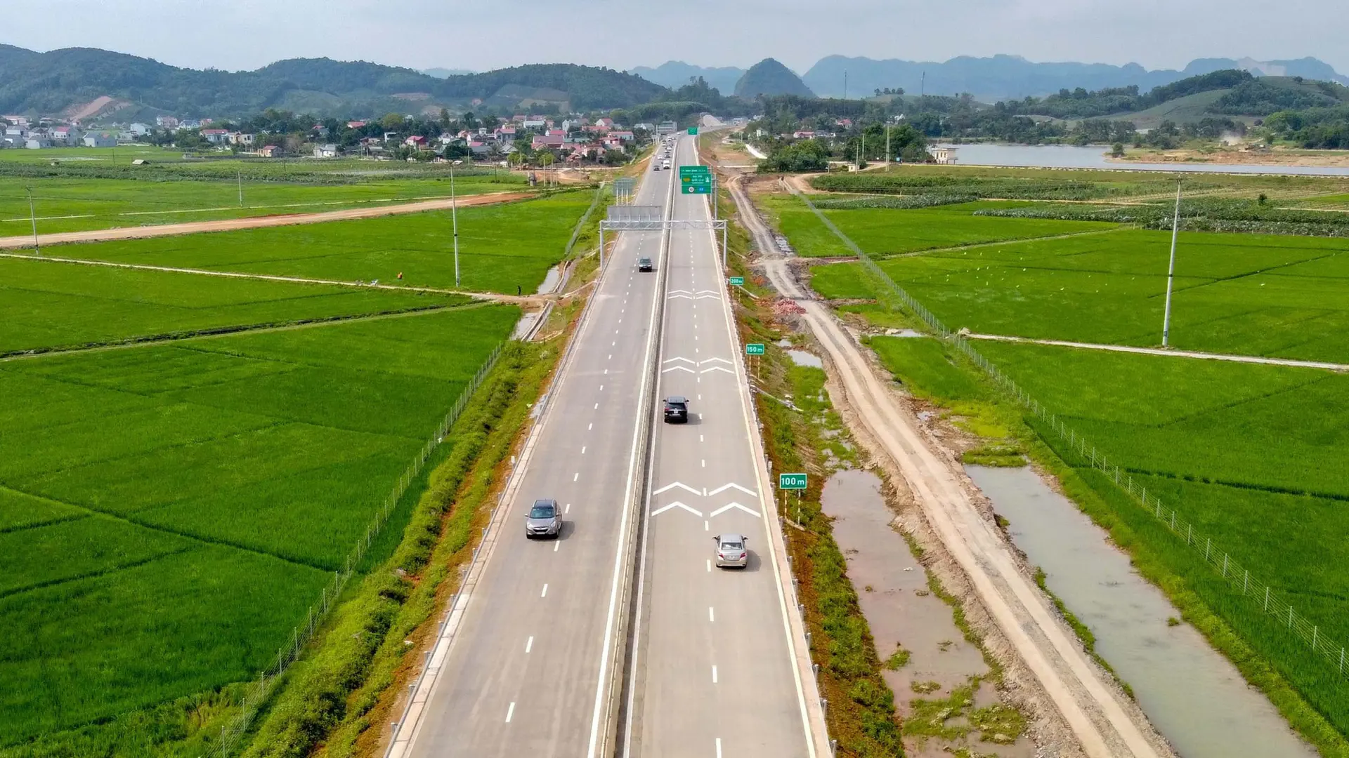 Cao tốc Mai Sơn - Quốc lộ 45. Ảnh: Hoàng Đông