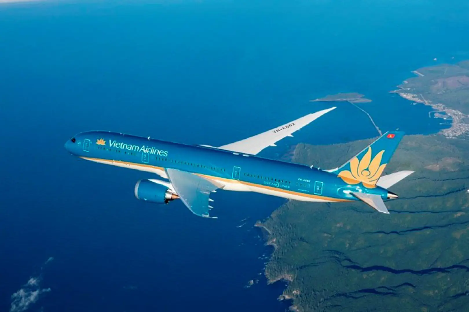 Thị trường lao dốc, cổ phiếu "ông lớn" hàng không Vietnam Airlines ngược dòng