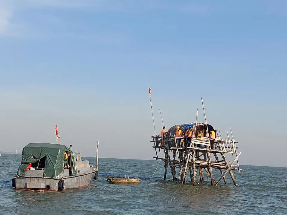Hải Phòng: Sẽ thực hiện cưỡng chế đối với 18 hộ nuôi thuỷ sản trái phép