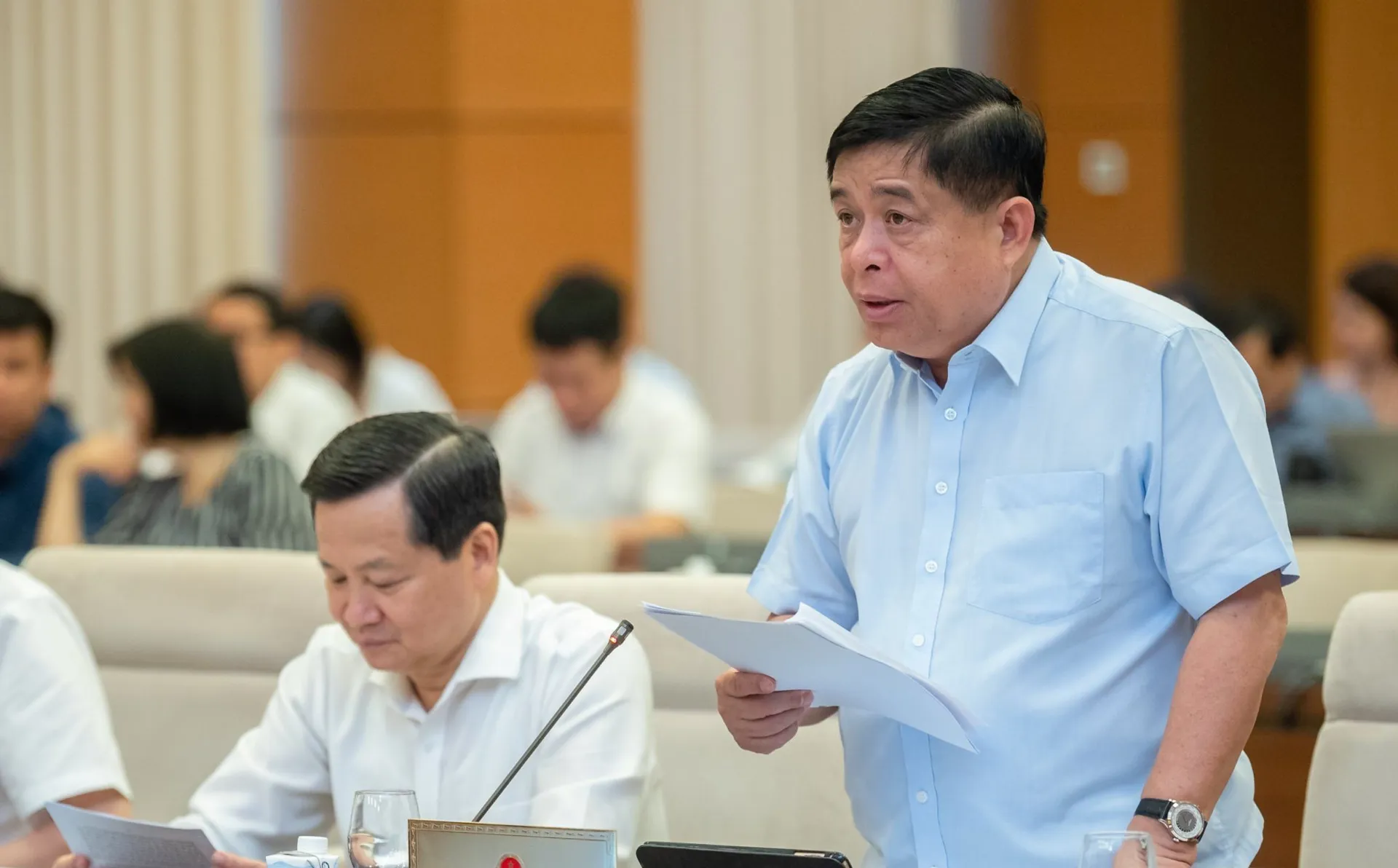 Vẫn còn nút thắt, điểm nghẽn gây đình trệ hoạt động phát triển kinh tế-xã hội