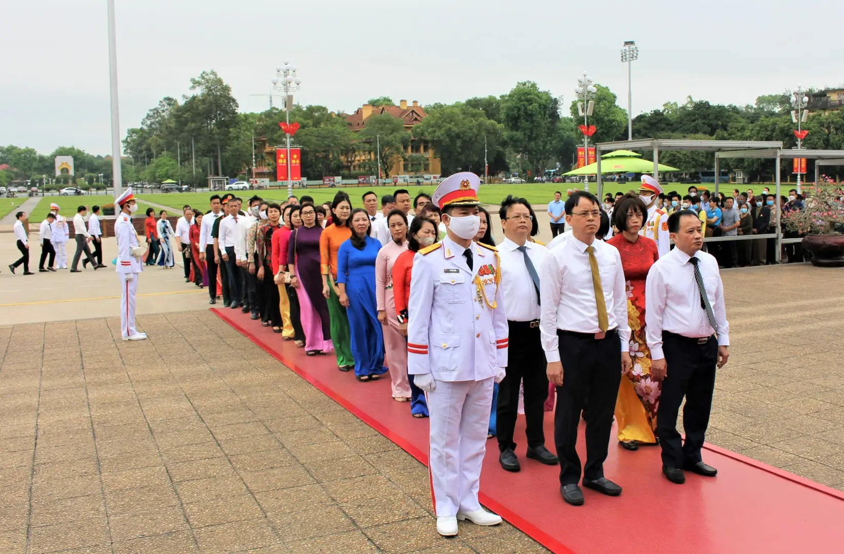 Quận Hai Bà Trưng: Đảng viên ưu tú, xuất sắc tham gia báo công dâng Bác