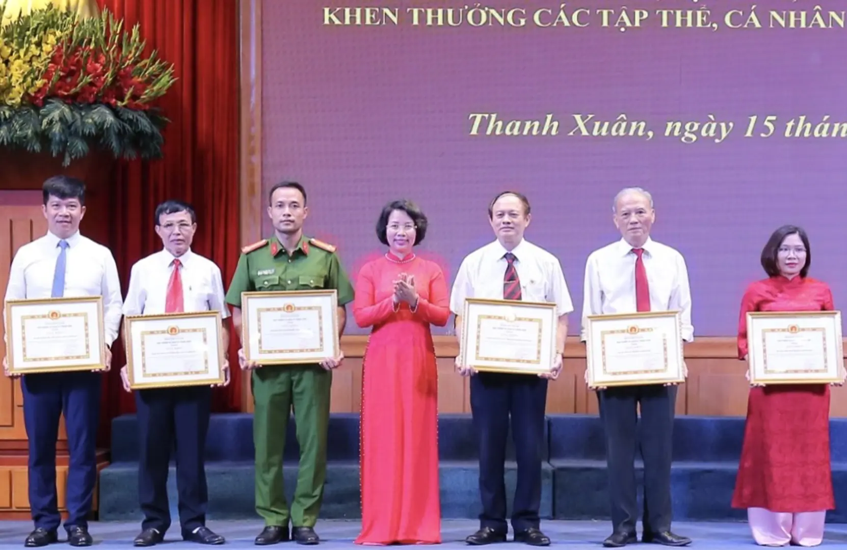 Quận Thanh Xuân: Khen thưởng 47 tập thể, cá nhân học và làm theo Bác