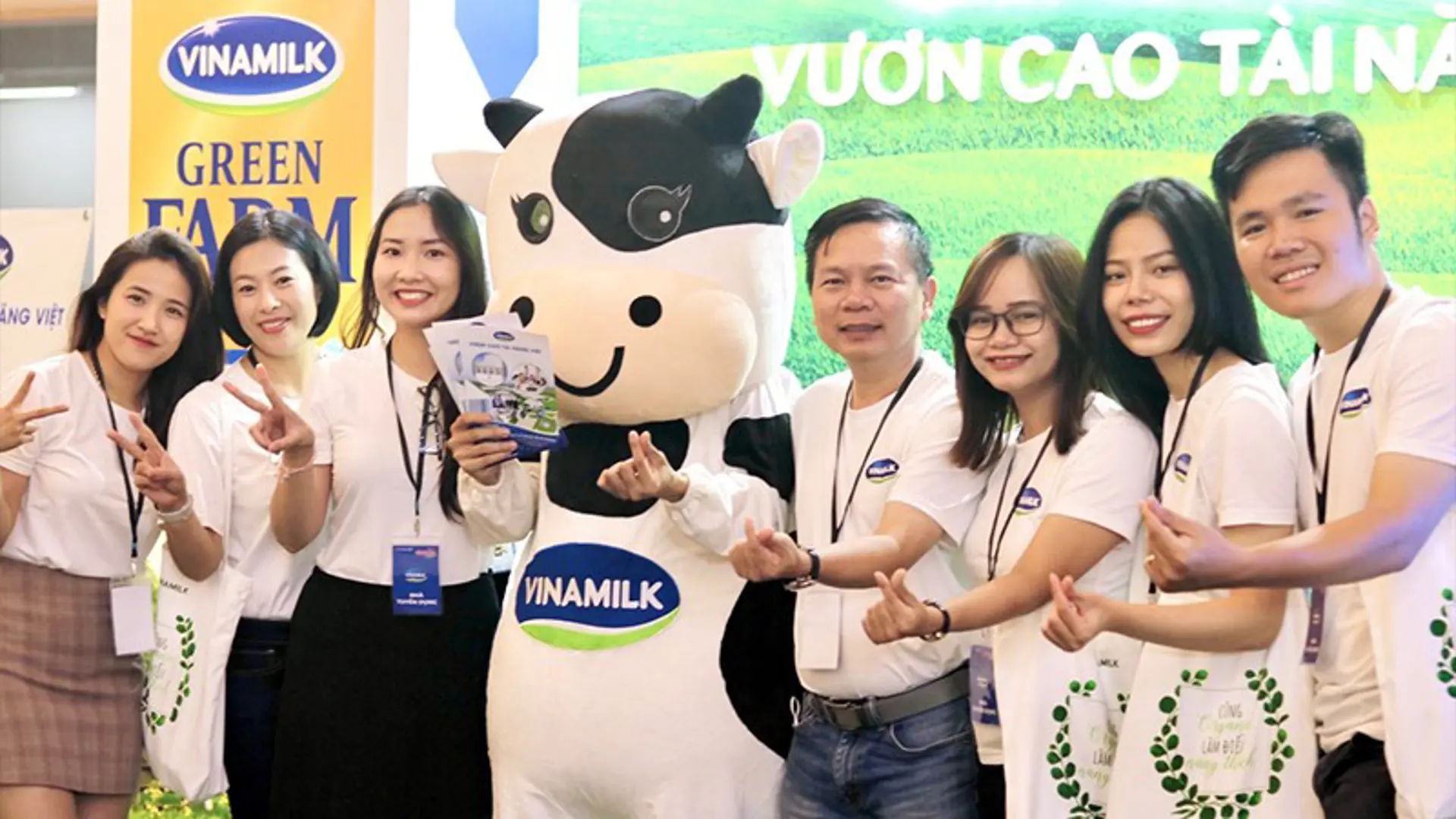 Vinamilk dẫn đầu Top 100 Nhà tuyển dụng được yêu thích nhất năm 2022 của CareerBuilder