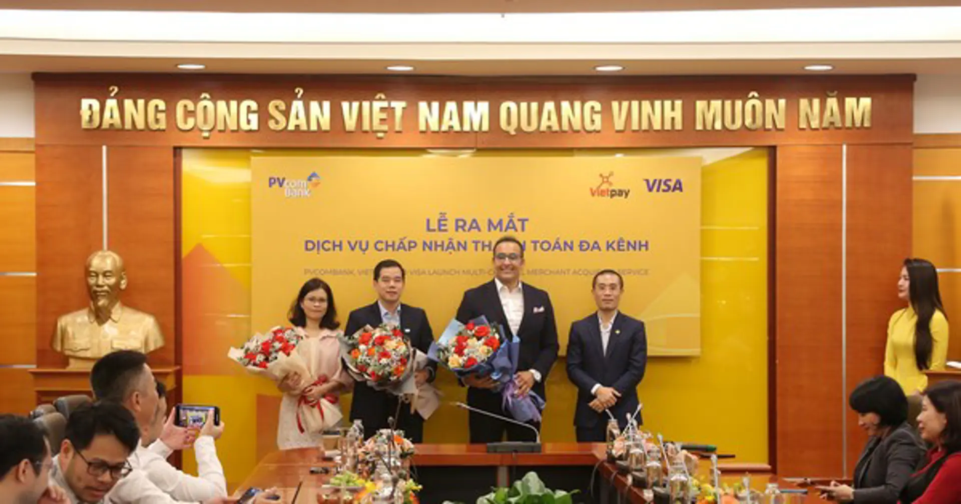 PVcomBank ra mắt Dịch vụ chấp nhận thanh toán đa kênh