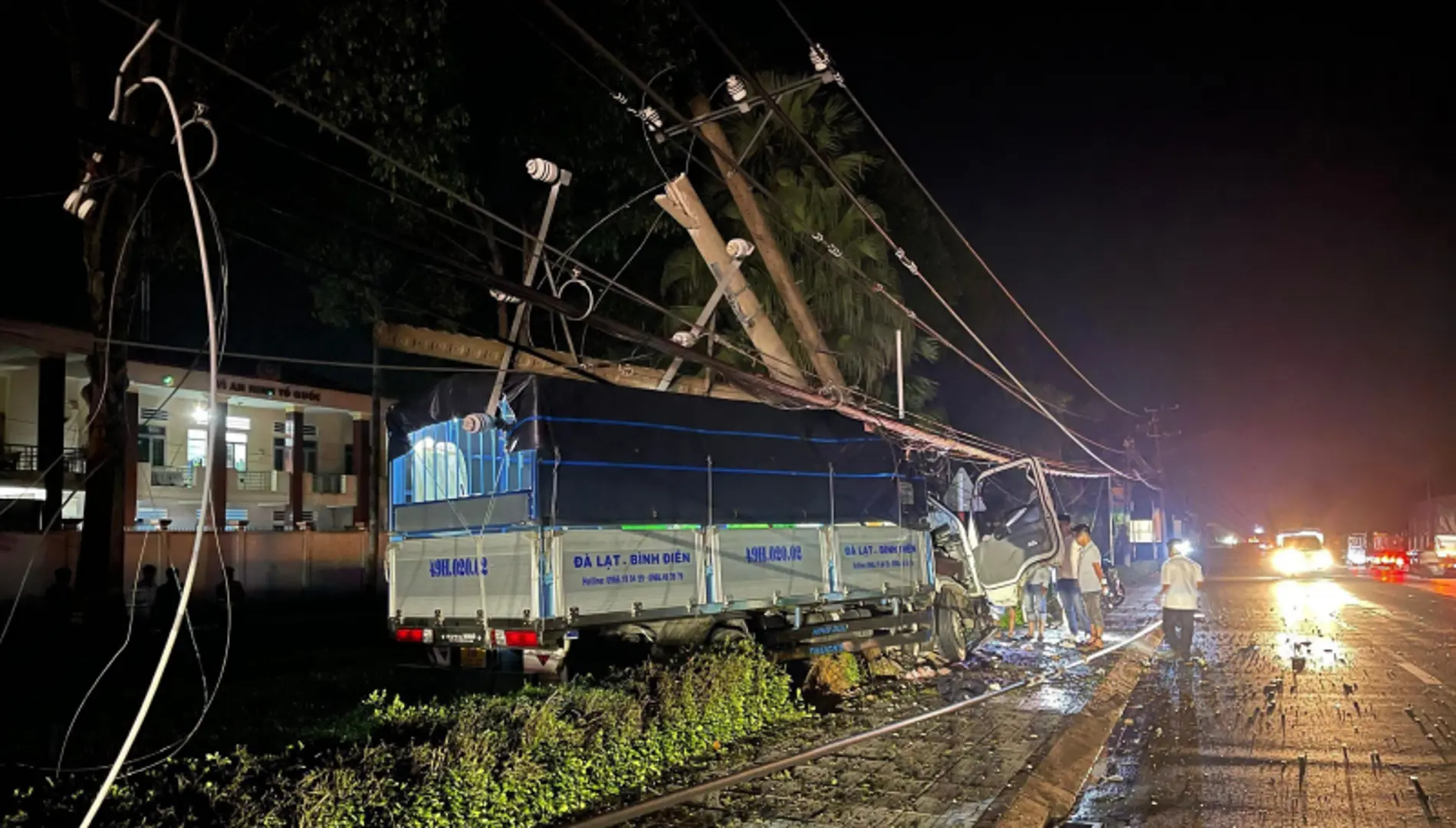 Tai nạn giao thông ngày 19/5/2023: Hai xe máy tông trực diện, 2 người tử vong