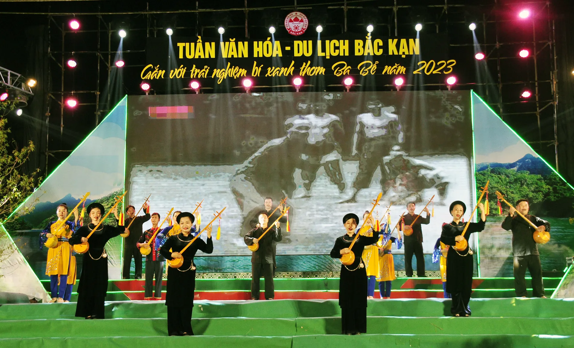 Du khách có thêm cơ hội khám phá trải nghiệm văn hóa vùng cao