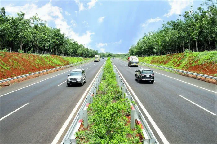 Đề xuất đầu tư nâng cấp, mở rộng tuyến đường Hồ Chí Minh