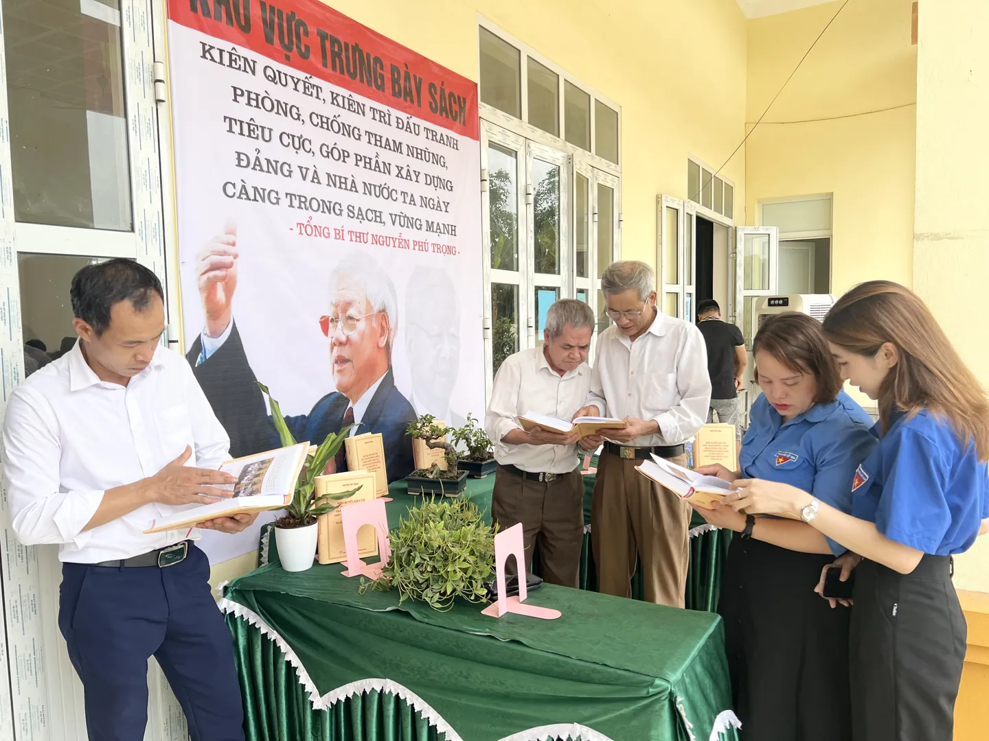 Huyện Thanh Oai sinh hoạt chuyên đề điểm về cuốn sách của Tổng Bí thư