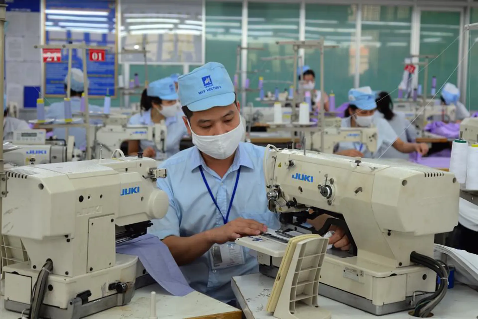 Giảm 2% thuế VAT, nên kéo dài thời gian thực hiện