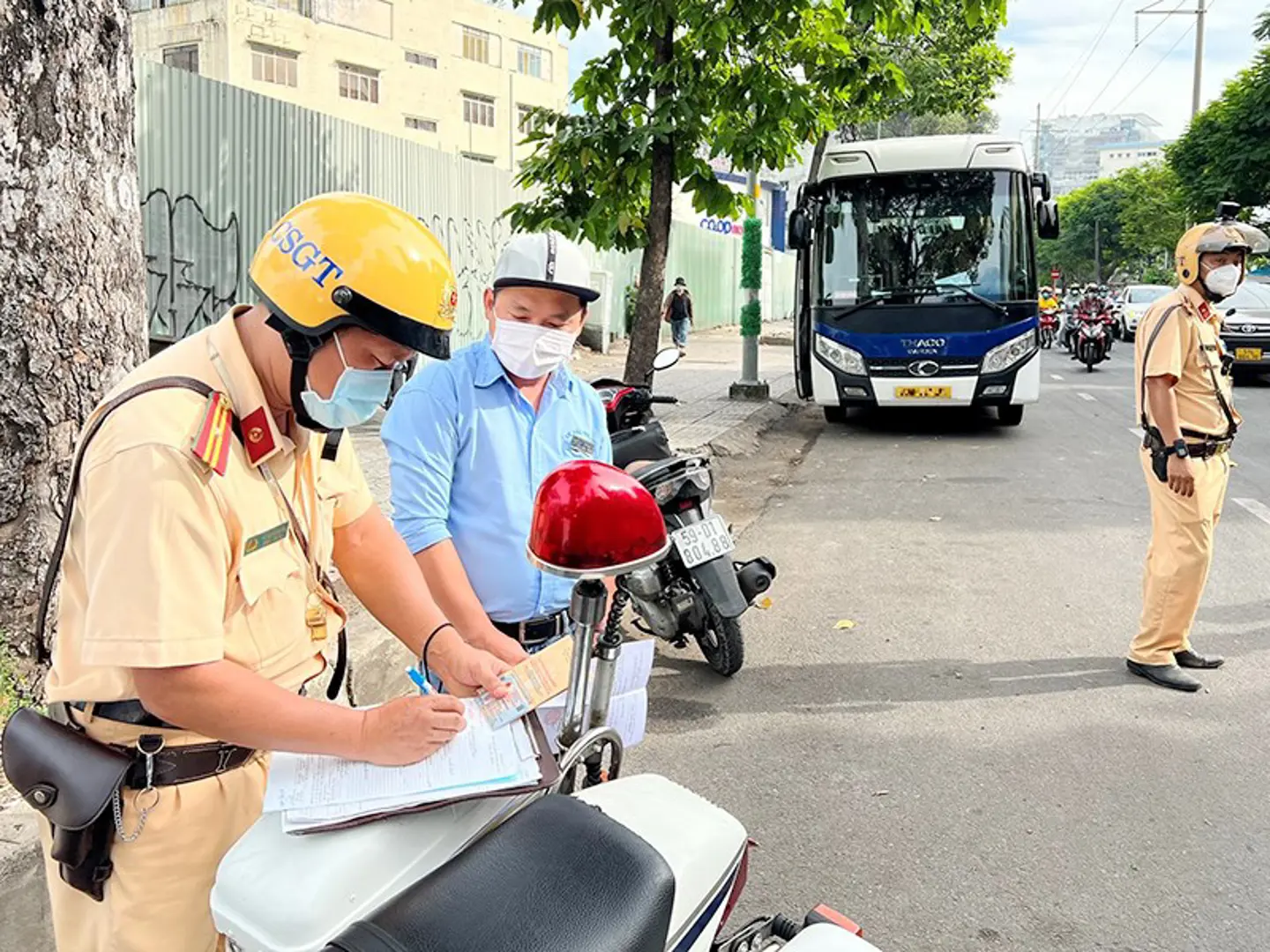 Hà Nội: Phát hiện, xử lý 524 trường hợp vi phạm giao thông trong ngày 6/6/2023