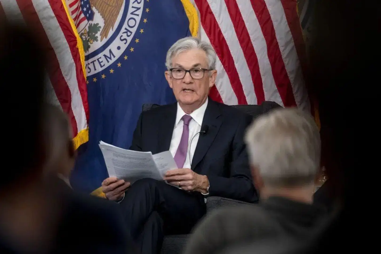 Chủ tịch Fed Jerome Powell phát biểu tại Tòa nhà Hội đồng Dự trữ Liên bang William McChesney Martin Jr. ở Washington. Ảnh: AP