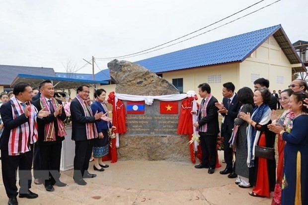 Vietnam donates Laos US$2 million to build school