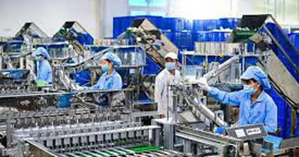 VCCI tiếp tục tích cực, chủ động nắm bắt khó khăn, vướng mắc của doanh nghiệp