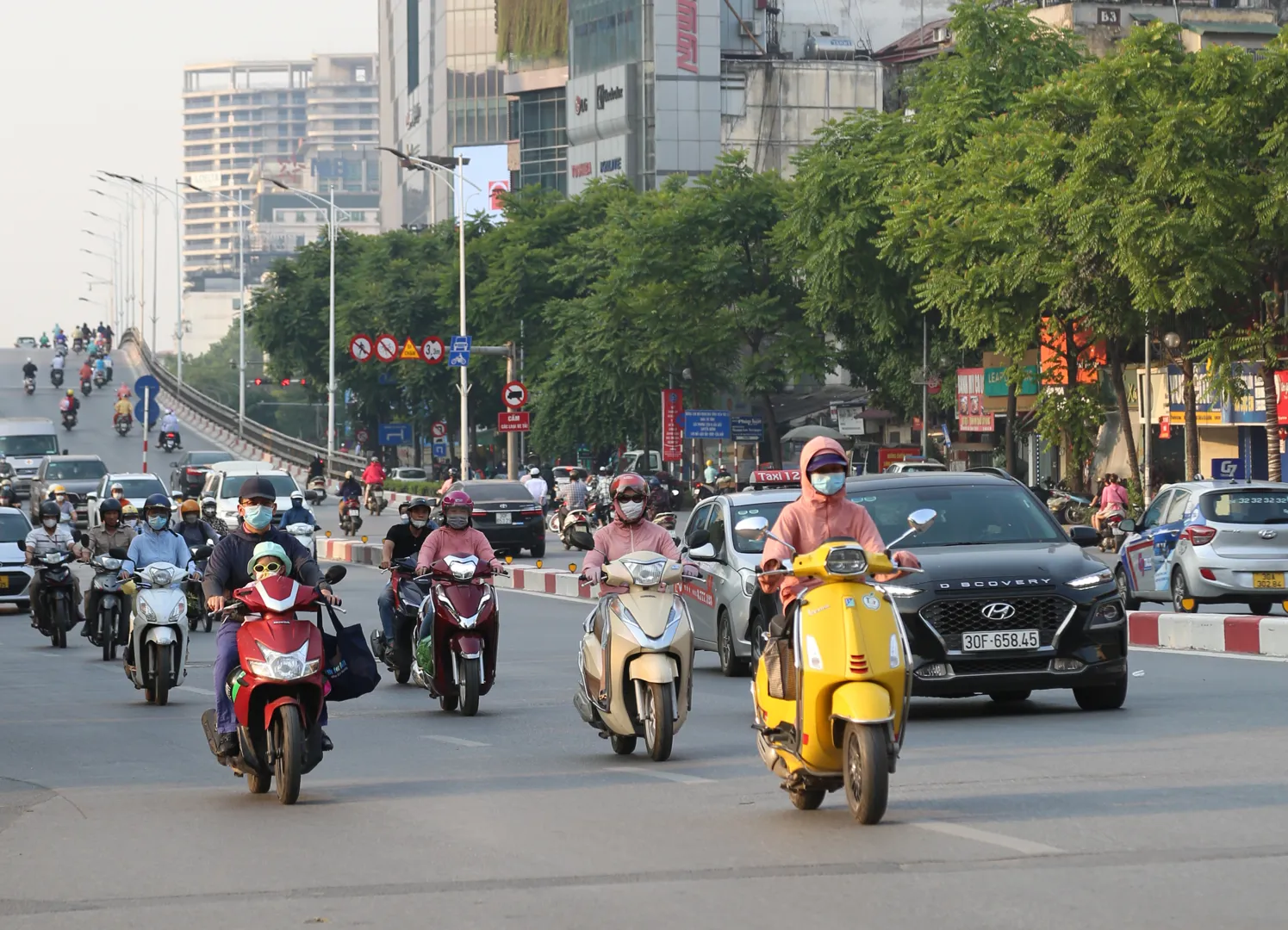 Nhiều đợt nắng nóng kỷ lục đã xuất hiện trong nhiều tháng qua. Ảnh: Hải Linh