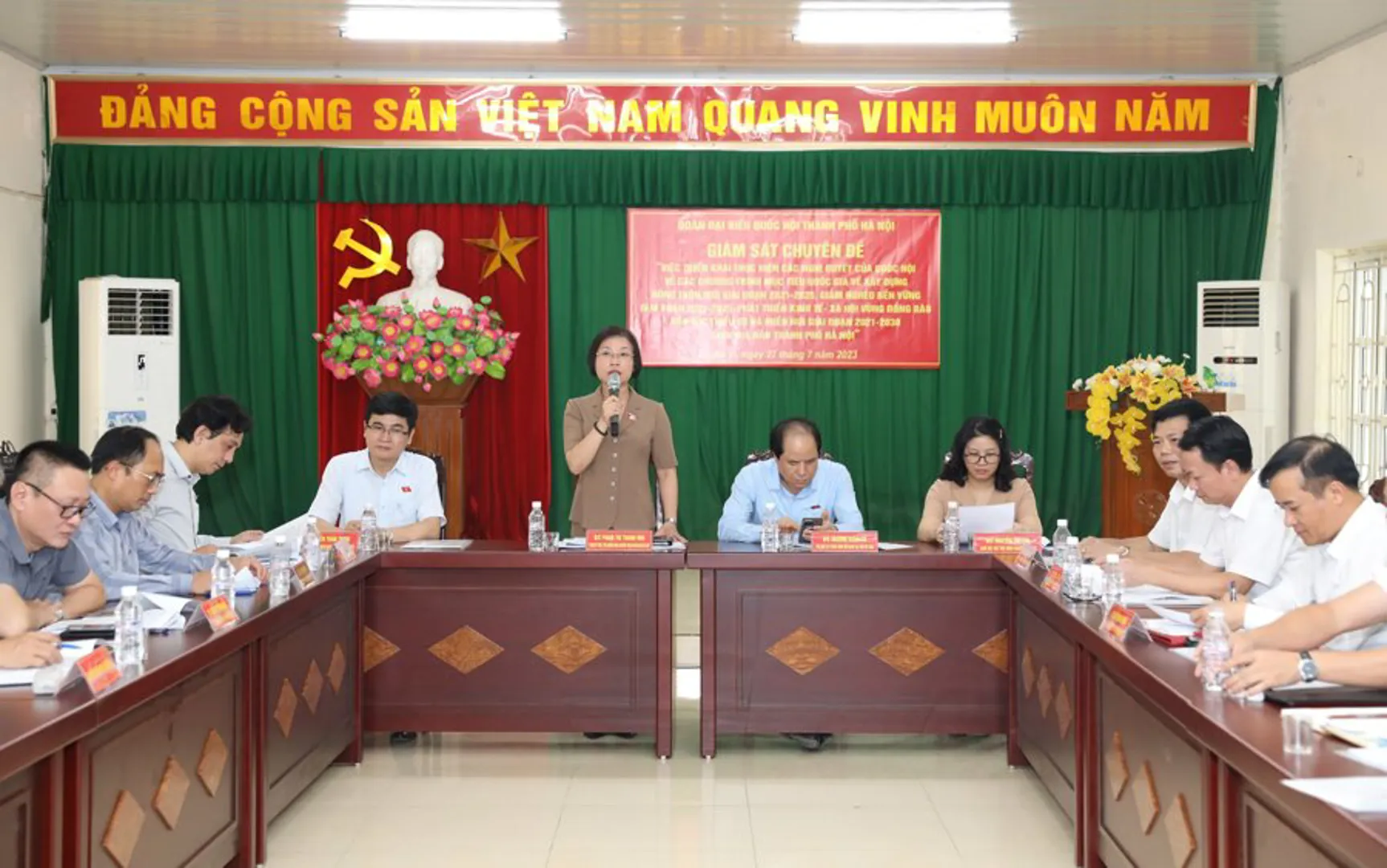 Phó trưởng Đoàn chuyên trách, Đoàn đại biểu Quốc hội TP Hà Nội Phạm Thị Thanh Mai phát biểu kết luận buổi giám sát. Ảnh: Thịnh An