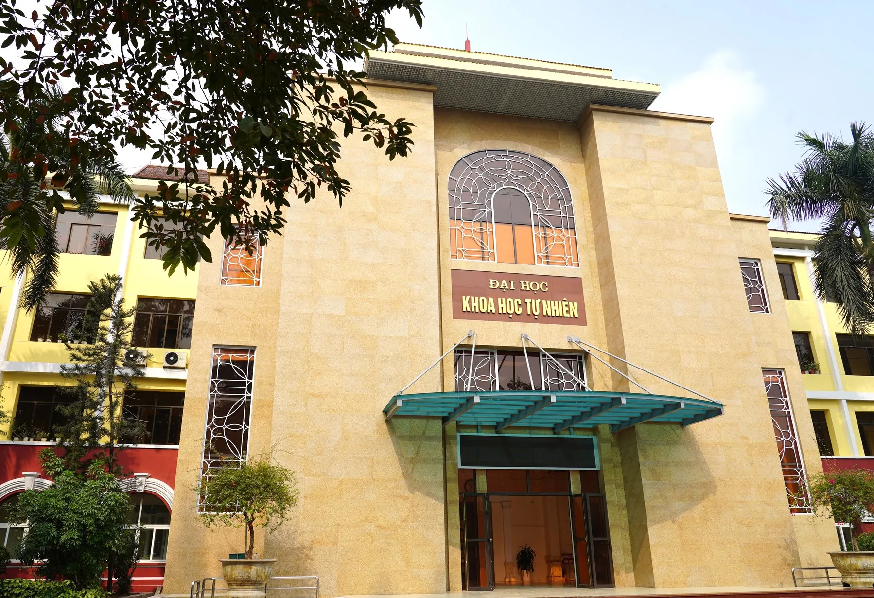 Trường ĐH Khoa học Tự nhiên - ĐH Quốc gia Hà Nội là 1 trong 9 cơ sở đào tạo đạt kiểm định nước ngoài