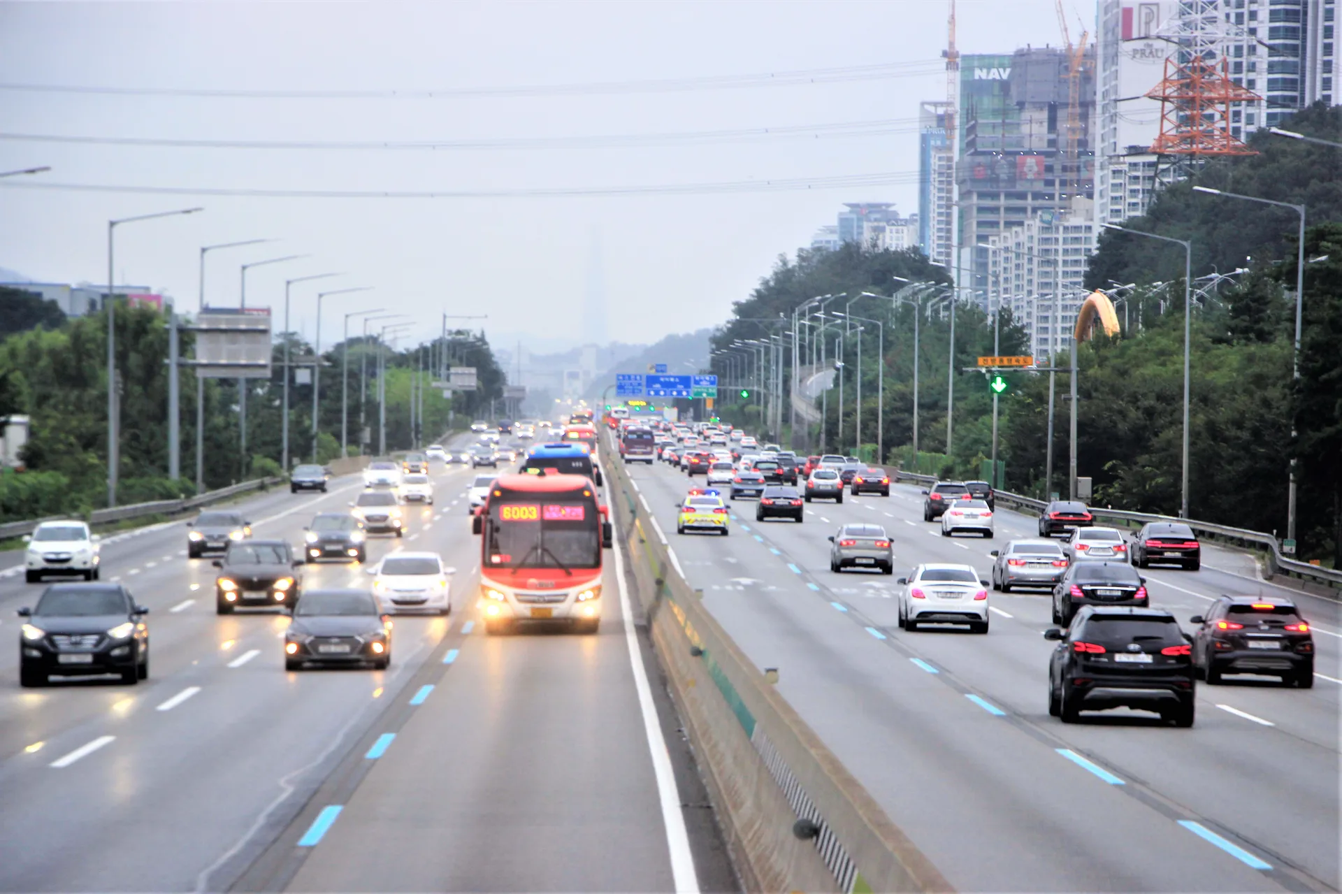 Đường cao tốc Gyeongbu, Hàn Quốc.z
