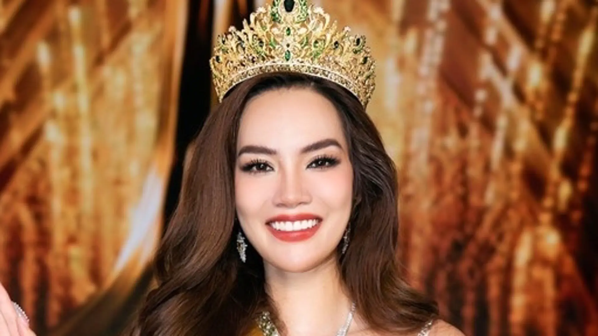 Lê Hoàng Phương lên ngôi hoa hậu, Chủ tịch Miss Grand International phát ngôn gây sốc