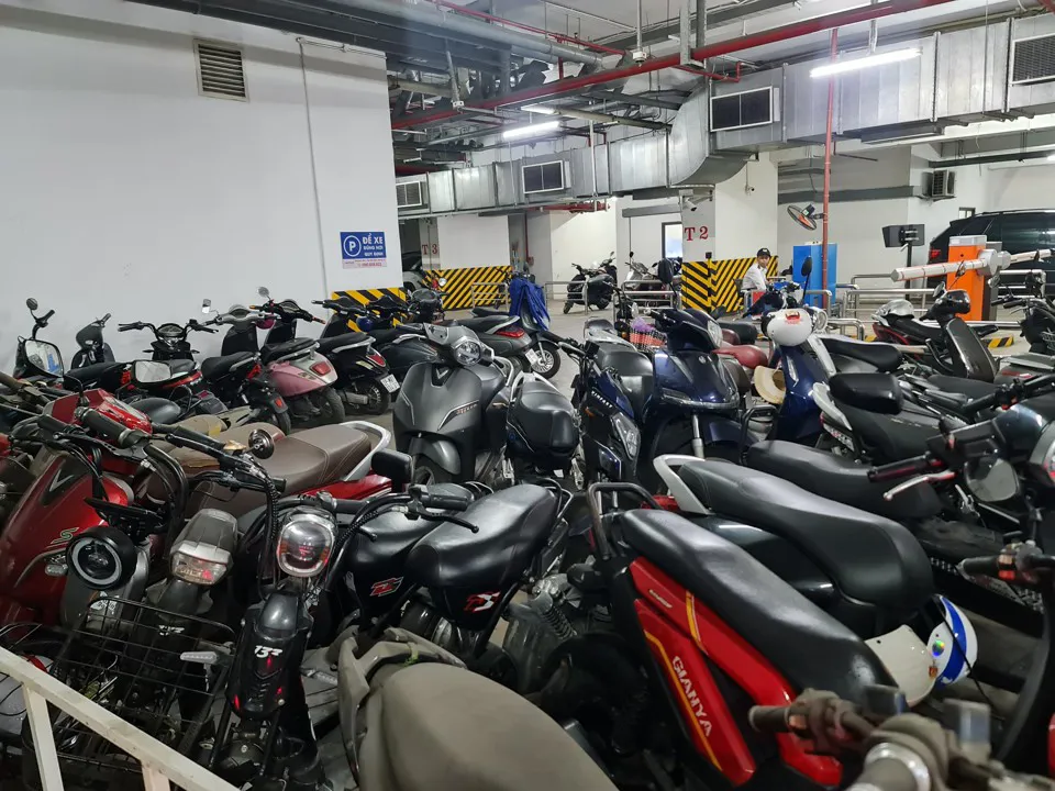 Các chuyên gia cho rằng, cần đồng bộ các giải pháp để việc sử dụng xe điện được an toàn.