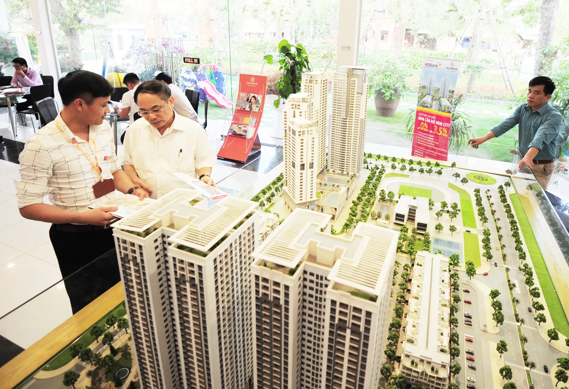 Thị trường trái phiếu doanh nghiệp bất động sản vẫn khá ảm đạm trong thời gian qua. Ảnh: Công Hùng