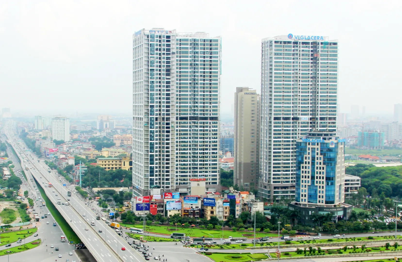 Thăng Long Number One - Công trình xanh đầu tiên ở Việt Nam được Bộ Xây dựng cấp chứng nhận. Ảnh Công Hùng