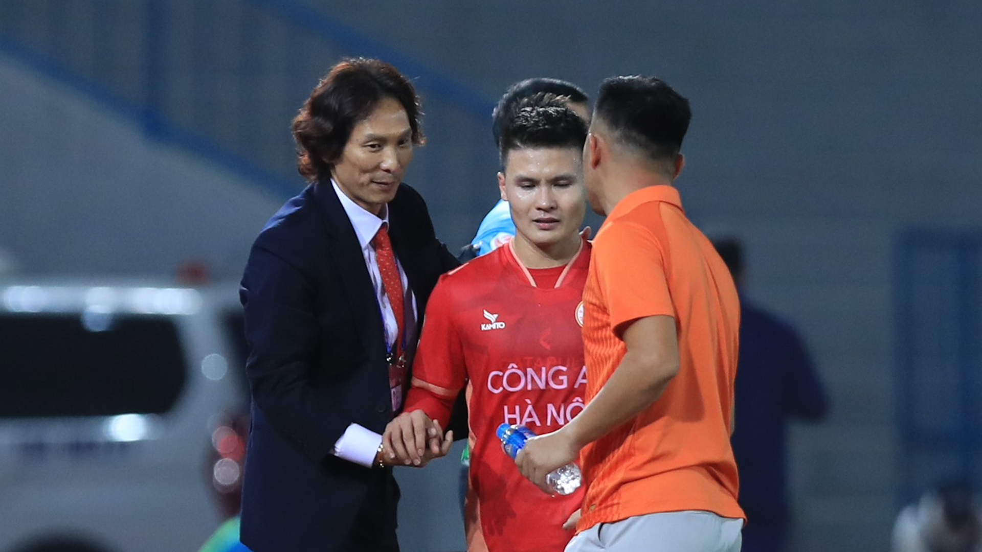 HLV Gong Oh-kyun ra mắt V-League 2023/2024 bằng trận thua trước Hải Phòng