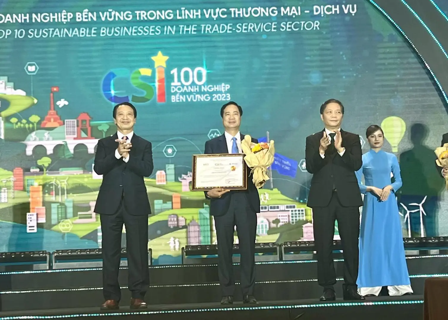 Tập đoàn Bảo Việt đứng đầu Top 10 Doanh nghiệp Bền vững Việt Nam