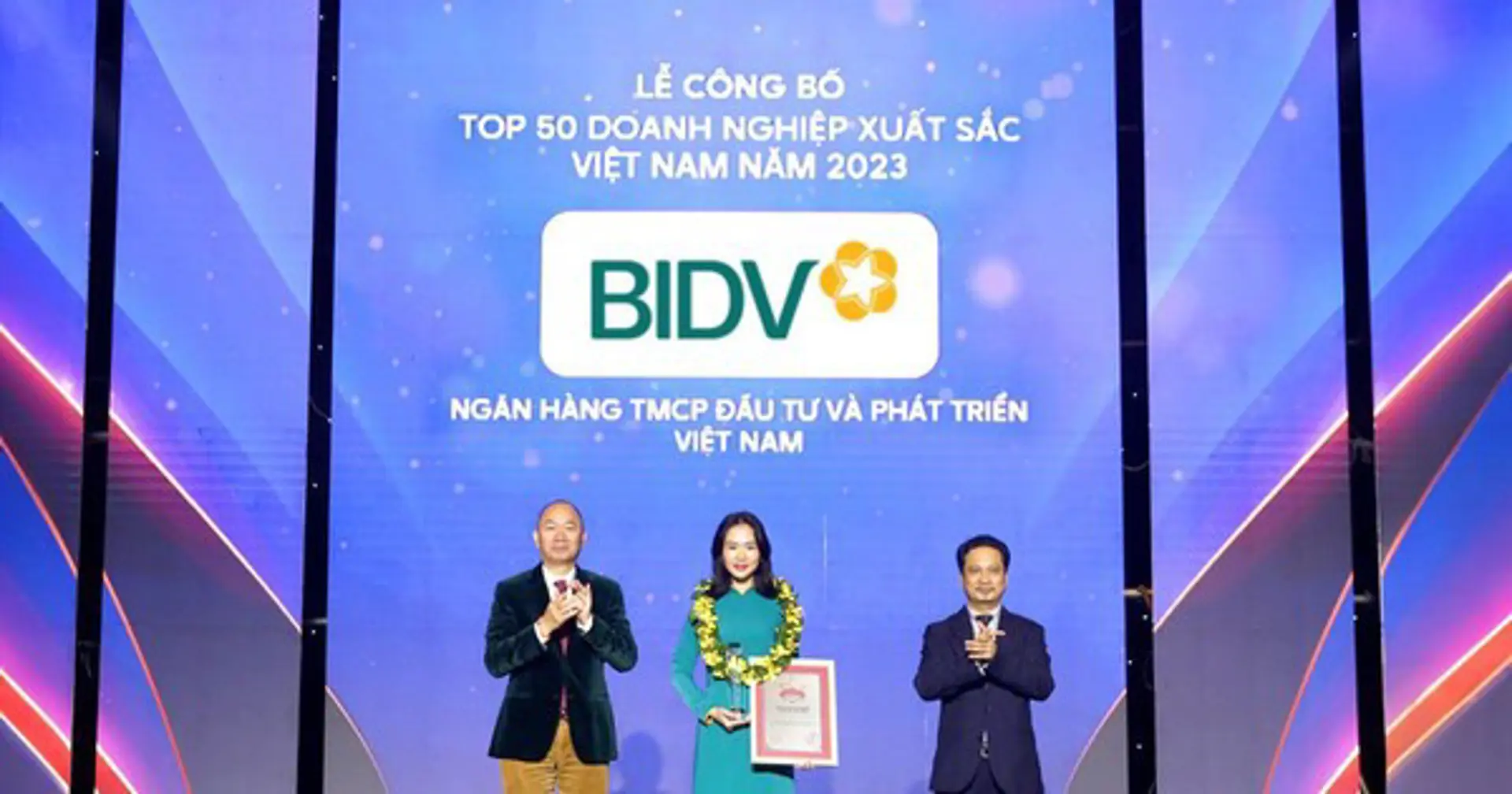 BIDV giữ vững vị trí Top 50 doanh nghiệp xuất sắc Việt Nam năm 2023