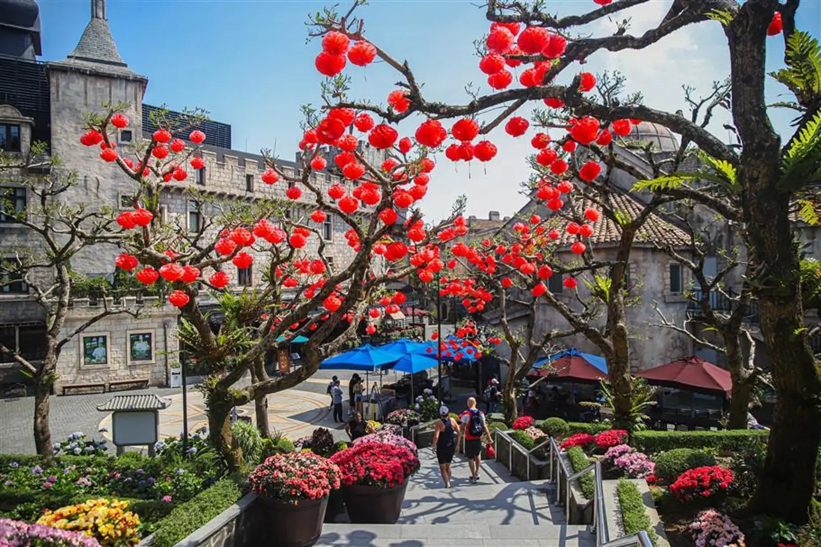 Lễ hội Mùa xuân Sun World Ba Na Hills hút hàng vạn du khách 