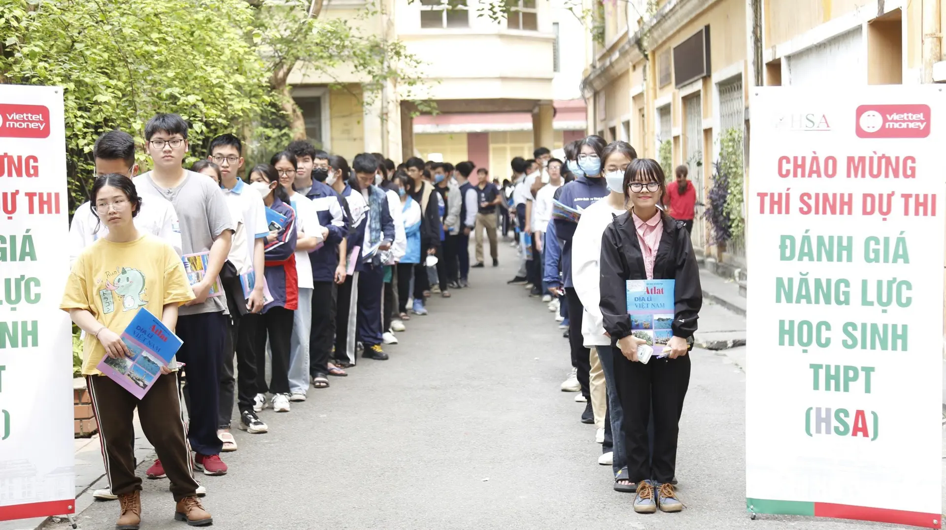 Thí sinh tham dự kỳ thi đánh giá năng lực - ĐH Quốc gia Hà Nội