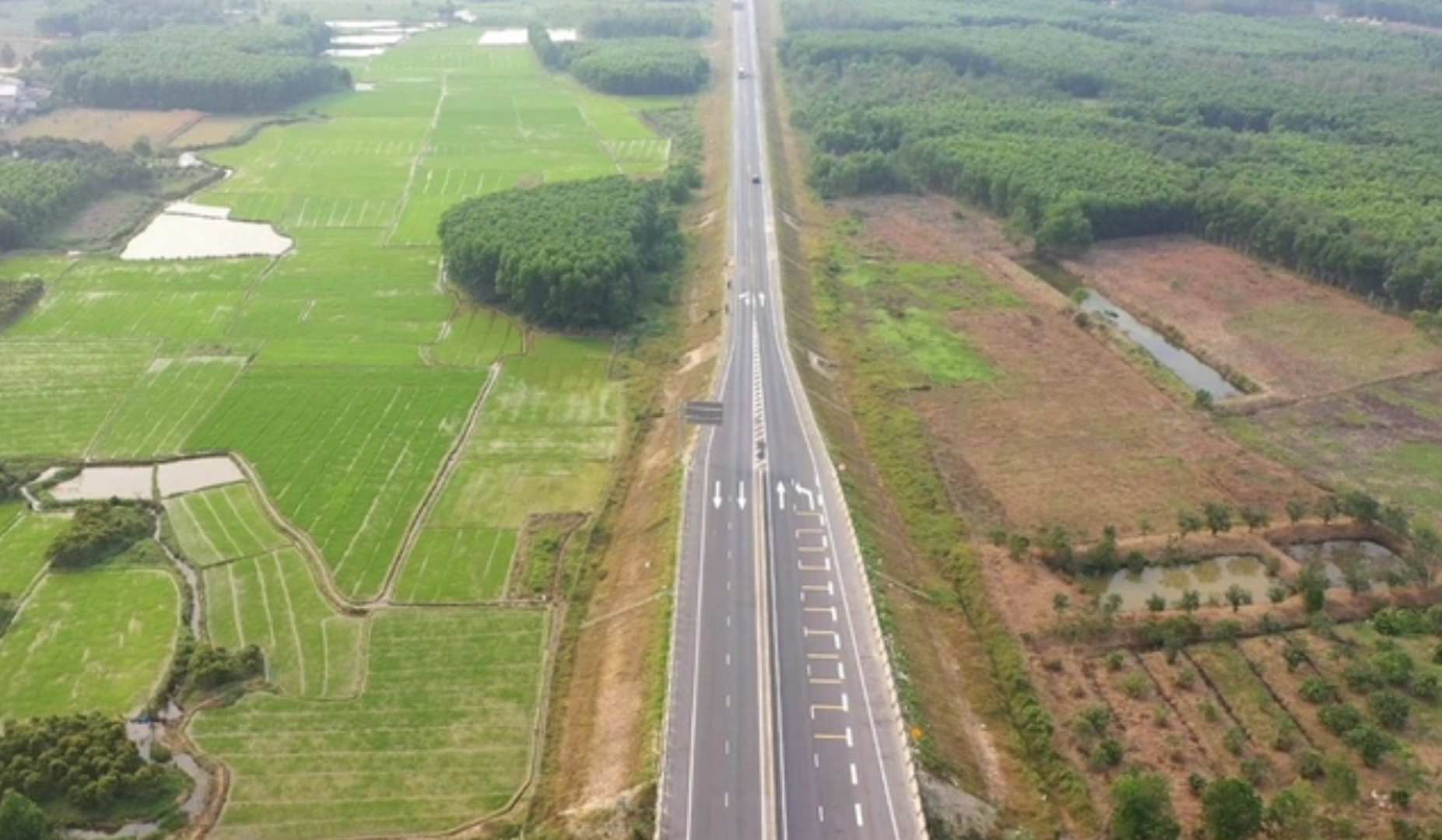 Cao tốc Cam Lộ - La Sơn: Có vấn đề về thiết kế tuyến đường?