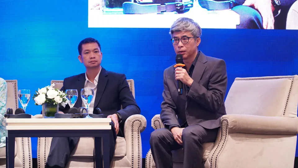 Đại diện Nhóm nghiên cứu PAPI 2023 trao đổi, phân tích về các chỉ số nội dung. Ảnh: Linh Chi
