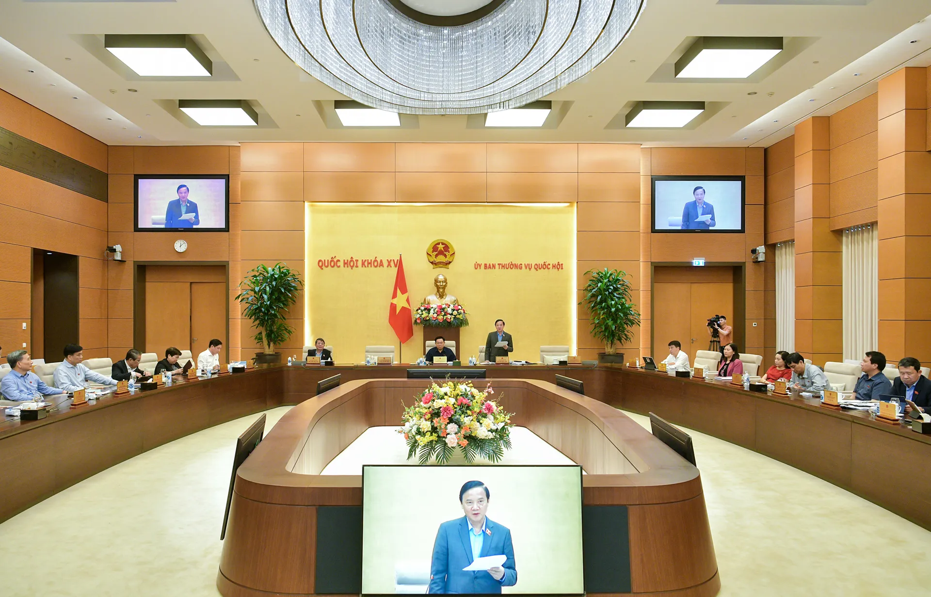 Quang cảnh phiên bế mạc. Ảnh: Nguyễn Linh