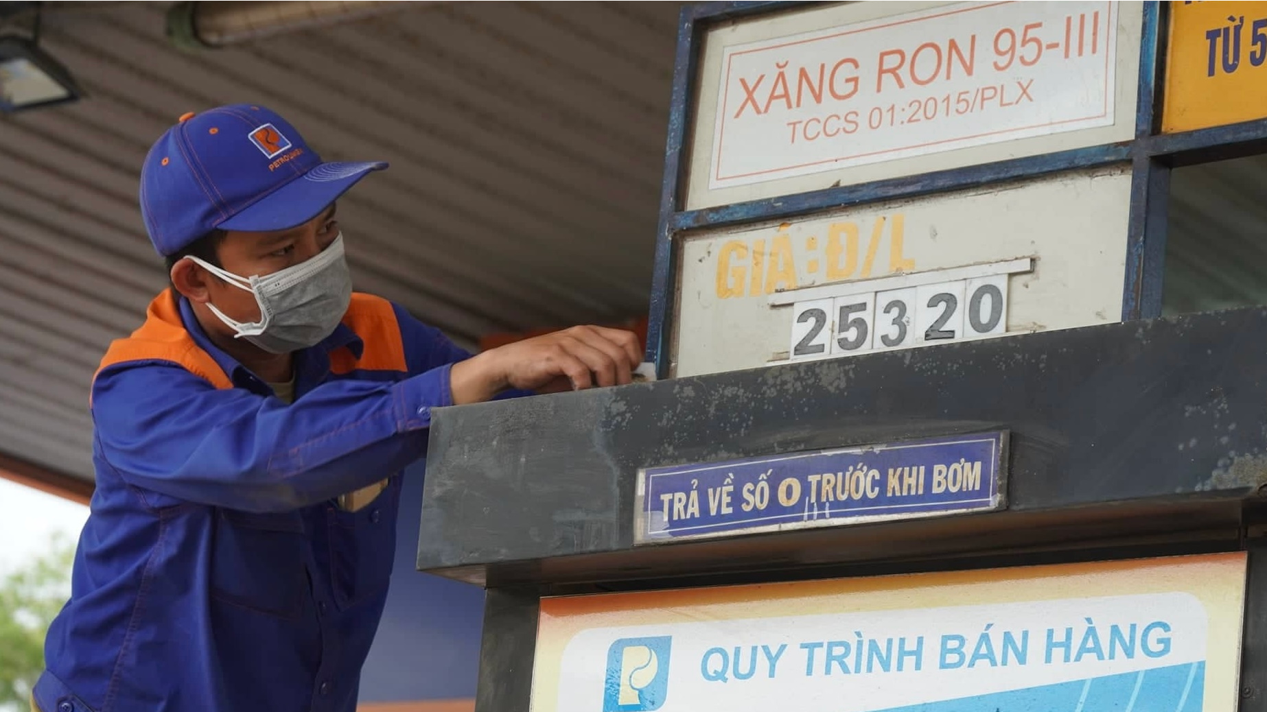 Dự báo giá xăng dầu có thể tăng nhẹ vào ngày mai (4/4)