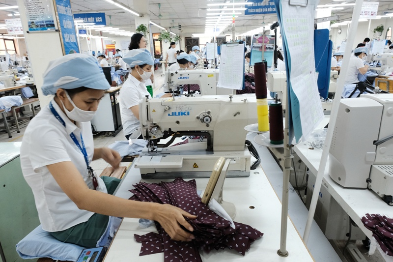 As orders rise, Vietnamese textile firms see better prospects in 2024