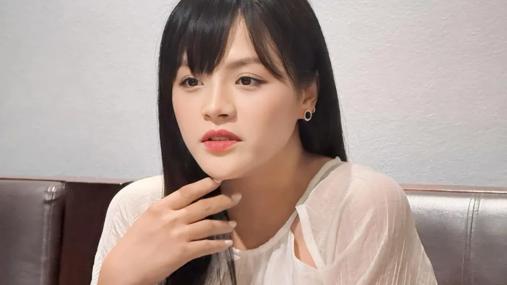 Thu Quỳnh hé lộ hình ảnh đầu tiên của con gái